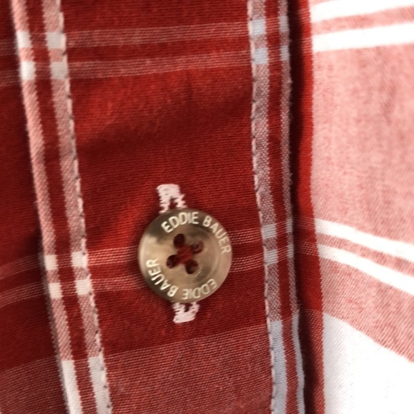 Eddie Bauer Classic Fit Button Down‎ Shirt - Picture 3 of 9